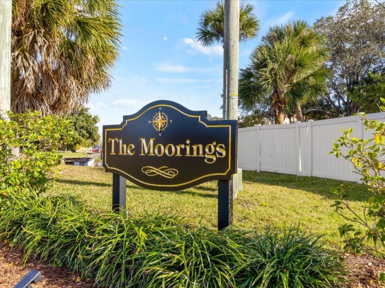 327 MOORINGS COVE DRIVE, TARPON SPRINGS, Florida 34689, 2 Bedrooms Bedrooms, ,2 BathroomsBathrooms,Residential,For Sale,MOORINGS COVE,MFRU8225743