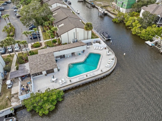 327 MOORINGS COVE DRIVE, TARPON SPRINGS, Florida 34689, 2 Bedrooms Bedrooms, ,2 BathroomsBathrooms,Residential,For Sale,MOORINGS COVE,MFRU8225743