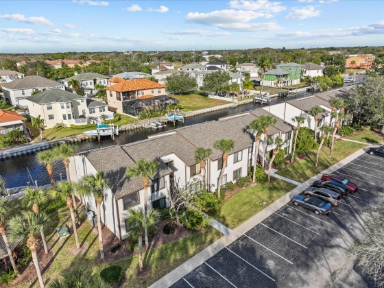 327 MOORINGS COVE DRIVE, TARPON SPRINGS, Florida 34689, 2 Bedrooms Bedrooms, ,2 BathroomsBathrooms,Residential,For Sale,MOORINGS COVE,MFRU8225743