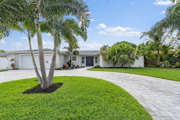 170 98TH AVENUE, ST PETERSBURG, Florida 33702, 4 Bedrooms Bedrooms, ,2 BathroomsBathrooms,Residential,For Sale,98TH,MFRU8226681