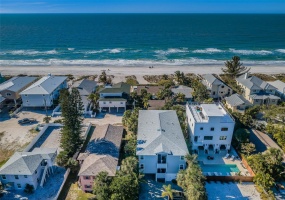 718 GULF BOULEVARD, INDIAN ROCKS BEACH, Florida 33785, 2 Bedrooms Bedrooms, ,2 BathroomsBathrooms,Residential,For Sale,GULF,MFRU8225712