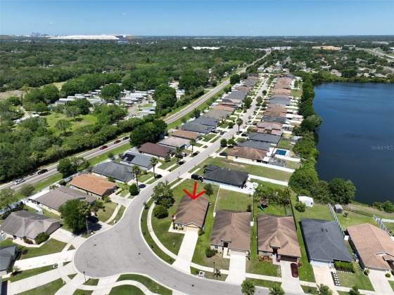 11330 SOUTHWIND LAKE DRIVE, GIBSONTON, Florida 33534, 3 Bedrooms Bedrooms, ,2 BathroomsBathrooms,Residential,For Sale,SOUTHWIND LAKE,MFRT3495182