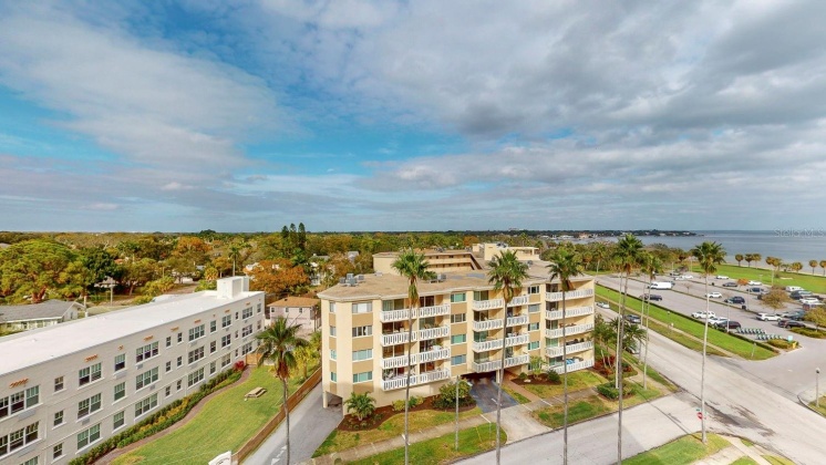 1120 SHORE DRIVE, ST PETERSBURG, Florida 33701, 2 Bedrooms Bedrooms, ,2 BathroomsBathrooms,Residential,For Sale,SHORE,MFRU8226740