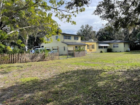 750 CHARLIE TAYLOR ROAD, PLANT CITY, Florida 33566, 5 Bedrooms Bedrooms, ,3 BathroomsBathrooms,Residential,For Sale,CHARLIE TAYLOR,MFRL4941682