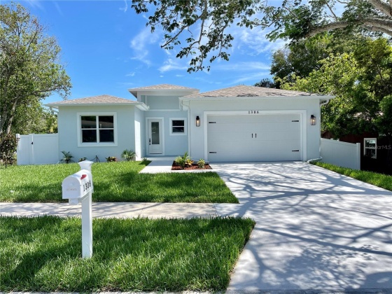 1306 LEMON STREET, TARPON SPRINGS, Florida 34689, 3 Bedrooms Bedrooms, ,3 BathroomsBathrooms,Residential,For Sale,LEMON,MFRU8208086