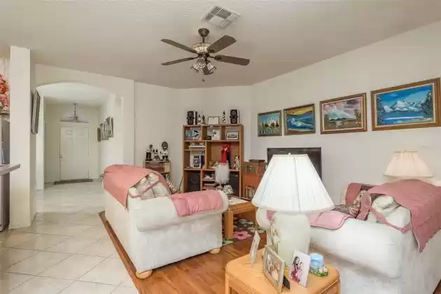 2734 WOOD POINTE DRIVE, HOLIDAY, Florida 34691, 2 Bedrooms Bedrooms, ,2 BathroomsBathrooms,Residential,For Sale,WOOD POINTE,MFRU8226645