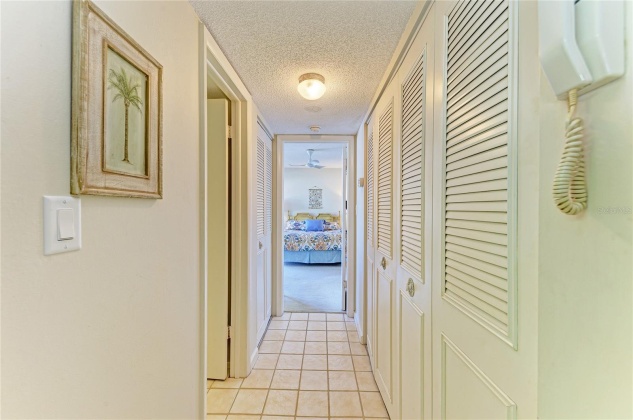 661 POINSETTIA AVENUE, CLEARWATER BEACH, Florida 33767, 1 Bedroom Bedrooms, ,1 BathroomBathrooms,Residential,For Sale,POINSETTIA,MFRA4592322