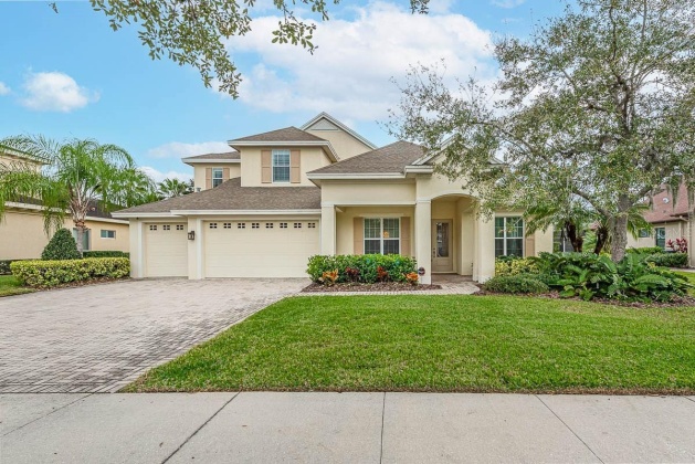 5913 ALANA LEIGH PLACE, LITHIA, Florida 33547, 5 Bedrooms Bedrooms, ,3 BathroomsBathrooms,Residential,For Sale,ALANA LEIGH,MFRT3497434