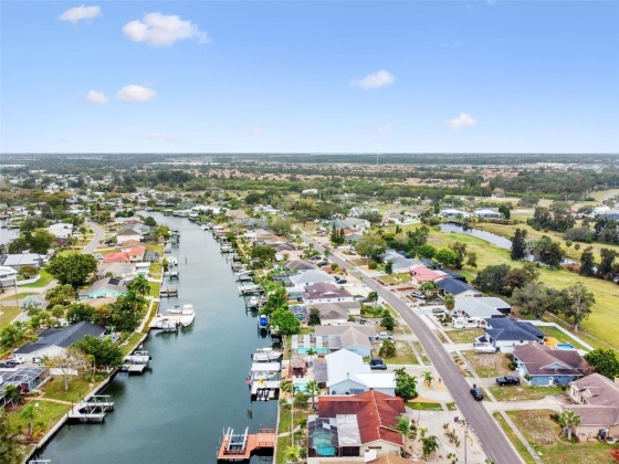 727 FLAMINGO DRIVE, APOLLO BEACH, Florida 33572, 4 Bedrooms Bedrooms, ,2 BathroomsBathrooms,Residential,For Sale,FLAMINGO,MFRT3497173