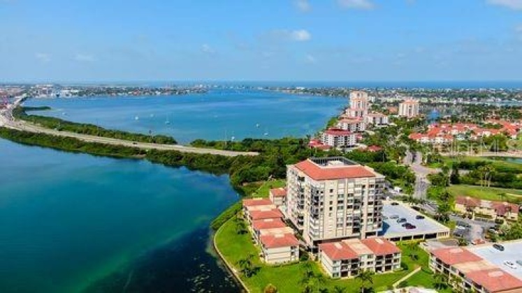 6372 PALMA DEL MAR BOULEVARD, ST PETERSBURG, Florida 33715, 2 Bedrooms Bedrooms, ,2 BathroomsBathrooms,Residential,For Sale,PALMA DEL MAR,MFRU8227329