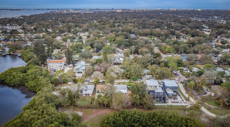 2618 QUINCY STREET, GULFPORT, Florida 33711, 3 Bedrooms Bedrooms, ,2 BathroomsBathrooms,Residential,For Sale,QUINCY,MFRU8227424