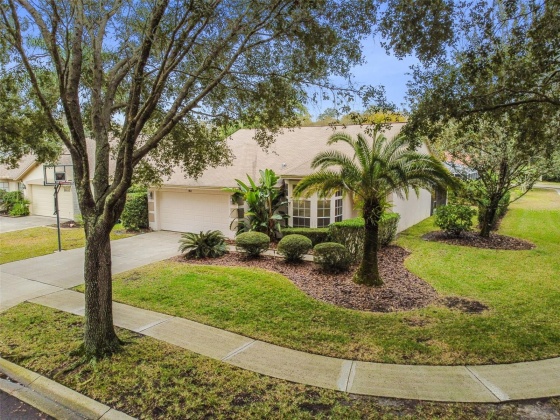 863 CRESTRIDGE CIRCLE, TARPON SPRINGS, Florida 34688, 3 Bedrooms Bedrooms, ,2 BathroomsBathrooms,Residential,For Sale,CRESTRIDGE,MFRU8227251