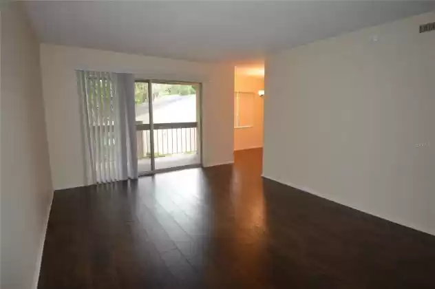 7509 PRESLEY PLACE, TAMPA, Florida 33617, 1 Bedroom Bedrooms, ,1 BathroomBathrooms,Residential,For Sale,PRESLEY,MFRO6171627