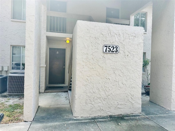 7523 PITCH PINE CIRCLE, TAMPA, Florida 33617, 2 Bedrooms Bedrooms, ,1 BathroomBathrooms,Residential,For Sale,PITCH PINE,MFRS5094038