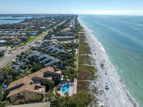 2200 GULF BOULEVARD, BELLEAIR BEACH, Florida 33786, 2 Bedrooms Bedrooms, ,2 BathroomsBathrooms,Residential,For Sale,GULF,MFRU8225998