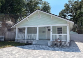 3710 ARLINGTON AVENUE, TAMPA, Florida 33603, 3 Bedrooms Bedrooms, ,1 BathroomBathrooms,Residential,For Sale,ARLINGTON,MFRT3497742