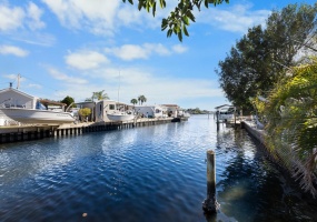 650 LORRAINE STREET, CRYSTAL BEACH, Florida 34681, 3 Bedrooms Bedrooms, ,2 BathroomsBathrooms,Residential,For Sale,LORRAINE,MFRU8227956