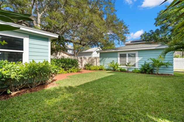 335 19TH AVENUE, ST PETERSBURG, Florida 33704, 4 Bedrooms Bedrooms, ,3 BathroomsBathrooms,Residential,For Sale,19TH,MFRU8228110