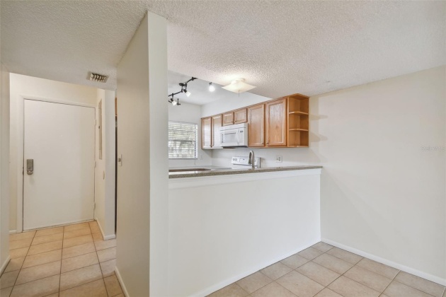 9209 SEMINOLE BLVD, SEMINOLE, Florida 33772, 2 Bedrooms Bedrooms, ,1 BathroomBathrooms,Residential,For Sale,SEMINOLE BLVD,MFRU8227627