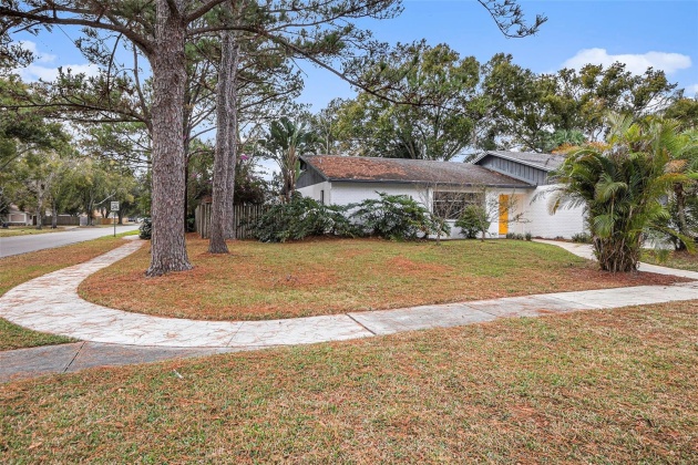 4702 COUNTRY HILLS DRIVE, TAMPA, Florida 33624, 3 Bedrooms Bedrooms, ,2 BathroomsBathrooms,Residential,For Sale,COUNTRY HILLS,MFRT3494760