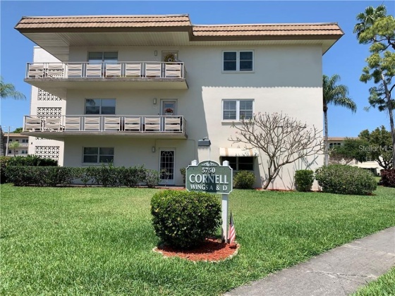 5750 80TH STREET, ST PETERSBURG, Florida 33709, 2 Bedrooms Bedrooms, ,2 BathroomsBathrooms,Residential,For Sale,80TH,MFRU8228513