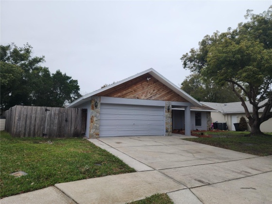 12312 GOLDEN OAK CIRCLE, HUDSON, Florida 34669, 3 Bedrooms Bedrooms, ,2 BathroomsBathrooms,Residential,For Sale,GOLDEN OAK,MFRT3495314