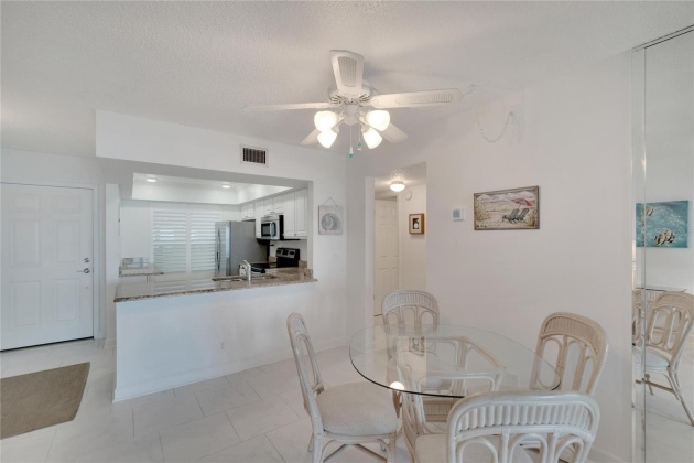 6145 SUN BOULEVARD, ST PETERSBURG, Florida 33715, 2 Bedrooms Bedrooms, ,2 BathroomsBathrooms,Residential,For Sale,SUN,MFRT3500401