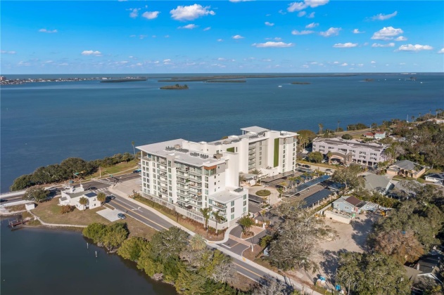 1020 SUNSET POINT ROAD, CLEARWATER, Florida 33755, 2 Bedrooms Bedrooms, ,3 BathroomsBathrooms,Residential,For Sale,SUNSET POINT,MFRU8228661