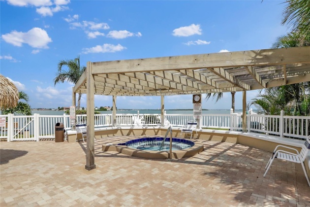 6322 PALMA DEL MAR BLVD S, ST PETERSBURG, Florida 33715, 2 Bedrooms Bedrooms, ,2 BathroomsBathrooms,Residential,For Sale,PALMA DEL MAR BLVD S,MFRT3500466