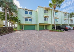 443 HAVEN POINT DRIVE, TREASURE ISLAND, Florida 33706, 3 Bedrooms Bedrooms, ,2 BathroomsBathrooms,Residential,For Sale,HAVEN POINT,MFRU8228932