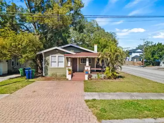 301 SOUTH AVENUE, TAMPA, Florida 33603, 2 Bedrooms Bedrooms, ,2 BathroomsBathrooms,Residential,For Sale,SOUTH,MFRT3501310