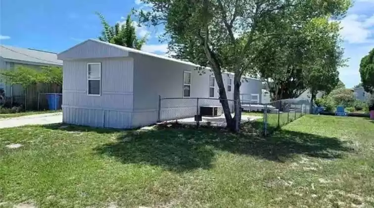 5830 PORTSMOUTH DRIVE, TAMPA, Florida 33615, 3 Bedrooms Bedrooms, ,2 BathroomsBathrooms,Residential,For Sale,PORTSMOUTH,MFRT3500499