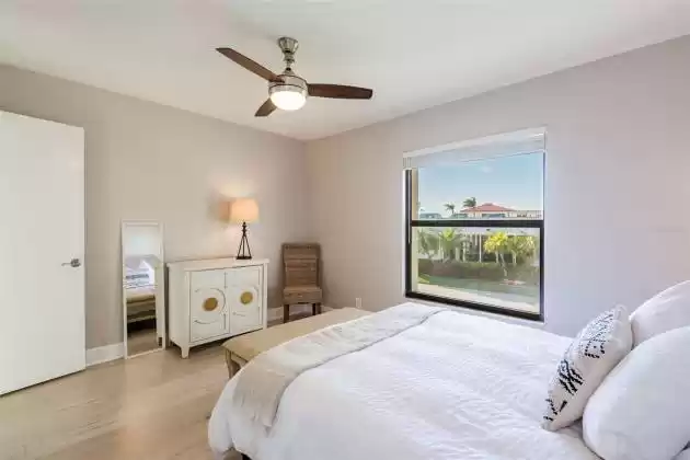 6260 SUN BLVD, ST PETERSBURG, Florida 33715, 3 Bedrooms Bedrooms, ,3 BathroomsBathrooms,Residential,For Sale,SUN BLVD,MFRU8229373