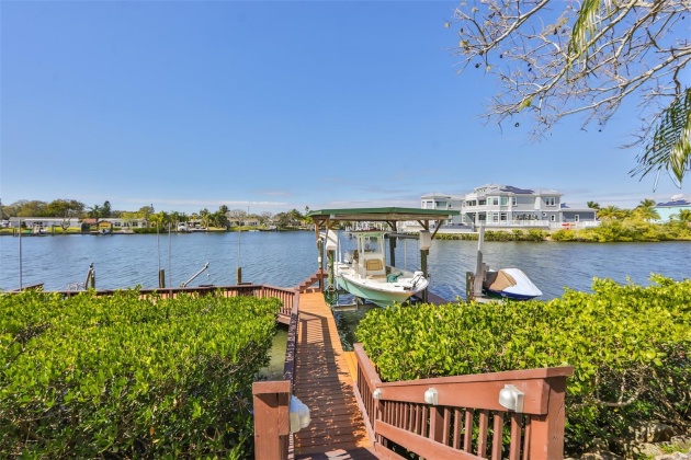 428 ISLAND CAY WAY, APOLLO BEACH, Florida 33572, 3 Bedrooms Bedrooms, ,4 BathroomsBathrooms,Residential,For Sale,ISLAND CAY,MFRT3485975