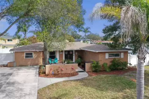 8314 BOXWOOD DRIVE, TAMPA, Florida 33615, 4 Bedrooms Bedrooms, ,2 BathroomsBathrooms,Residential,For Sale,BOXWOOD,MFRT3503742