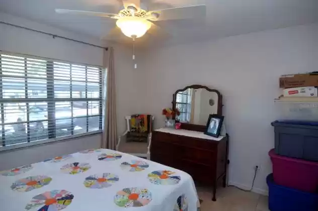 2020 LAKEVIEW DRIVE, CLEARWATER, Florida 33763, 2 Bedrooms Bedrooms, ,2 BathroomsBathrooms,Residential,For Sale,LAKEVIEW,MFRU8230498