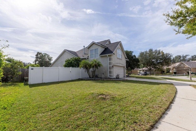 7624 NOTTINGHILL SKY DRIVE, APOLLO BEACH, Florida 33572, 4 Bedrooms Bedrooms, ,2 BathroomsBathrooms,Residential,For Sale,NOTTINGHILL SKY,MFRT3490708