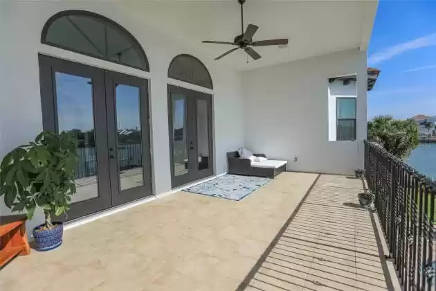 1515 SEA GULL DRIVE, ST PETERSBURG, Florida 33707, 3 Bedrooms Bedrooms, ,3 BathroomsBathrooms,Residential,For Sale,SEA GULL,MFRW7862036