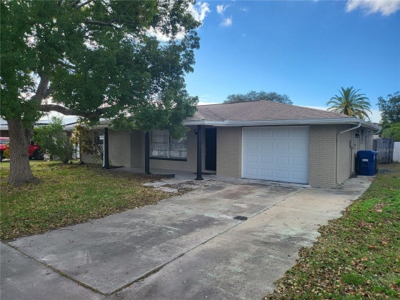 7415 LIVE OAK LANE, NEW PORT RICHEY, Florida 34653, 3 Bedrooms Bedrooms, ,2 BathroomsBathrooms,Residential,For Sale,LIVE OAK,MFRT3499916