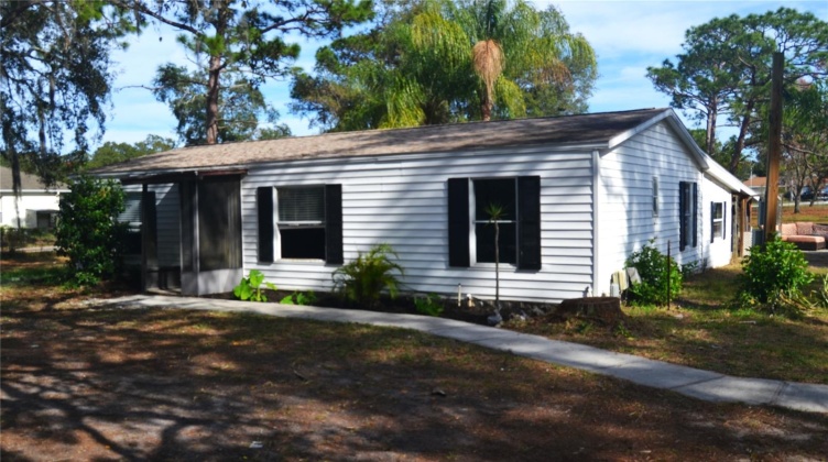 18100 THOMAS BOULEVARD, HUDSON, Florida 34667, 4 Bedrooms Bedrooms, ,2 BathroomsBathrooms,Residential,For Sale,THOMAS,MFRT3495854