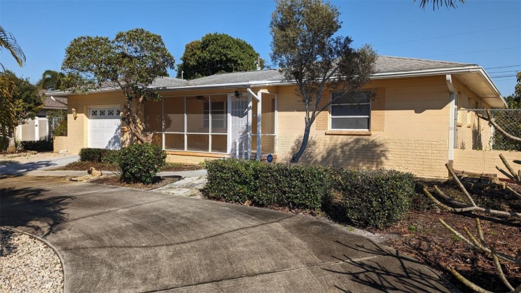 3873 21ST AVENUE, ST PETERSBURG, Florida 33713, 3 Bedrooms Bedrooms, ,3 BathroomsBathrooms,Residential,For Sale,21ST,MFRU8225677