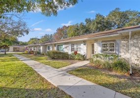 2238 LARK CIRCLE, PALM HARBOR, Florida 34684, 2 Bedrooms Bedrooms, ,2 BathroomsBathrooms,Residential,For Sale,LARK,MFRU8219362