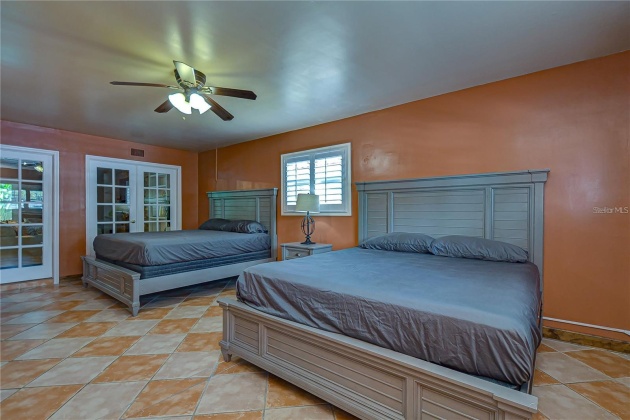 738 MANDALAY AVE, CLEARWATER BEACH, Florida 33767, 4 Bedrooms Bedrooms, ,3 BathroomsBathrooms,Residential,For Sale,MANDALAY AVE,MFRT3504242