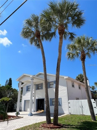 738 MANDALAY AVE, CLEARWATER BEACH, Florida 33767, 4 Bedrooms Bedrooms, ,3 BathroomsBathrooms,Residential,For Sale,MANDALAY AVE,MFRT3504242