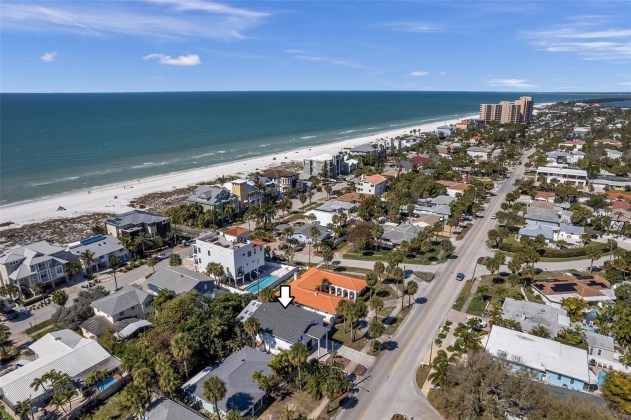 738 MANDALAY AVE, CLEARWATER BEACH, Florida 33767, 4 Bedrooms Bedrooms, ,3 BathroomsBathrooms,Residential,For Sale,MANDALAY AVE,MFRT3504242