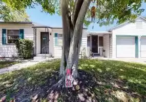 4509 27TH AVENUE, GULFPORT, Florida 33711, 2 Bedrooms Bedrooms, ,1 BathroomBathrooms,Residential,For Sale,27TH,MFRU8232271