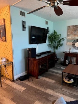 10034 64TH AVENUE, ST PETERSBURG, Florida 33708, 1 Bedroom Bedrooms, ,1 BathroomBathrooms,Residential,For Sale,64TH,MFRU8223169