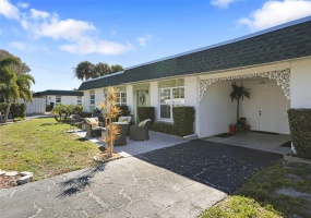 7838 40TH AVENUE, ST PETERSBURG, Florida 33709, 2 Bedrooms Bedrooms, ,2 BathroomsBathrooms,Residential,For Sale,40TH,MFRU8232355