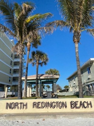 17035 GULF BOULEVARD, NORTH REDINGTON BEACH, Florida 33708, 1 Bedroom Bedrooms, ,1 BathroomBathrooms,Residential,For Sale,GULF,MFRT3484137