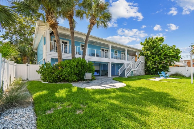 2601 BAY BOULEVARD, INDIAN ROCKS BEACH, Florida 33785, 3 Bedrooms Bedrooms, ,2 BathroomsBathrooms,Residential,For Sale,BAY,MFRU8232560